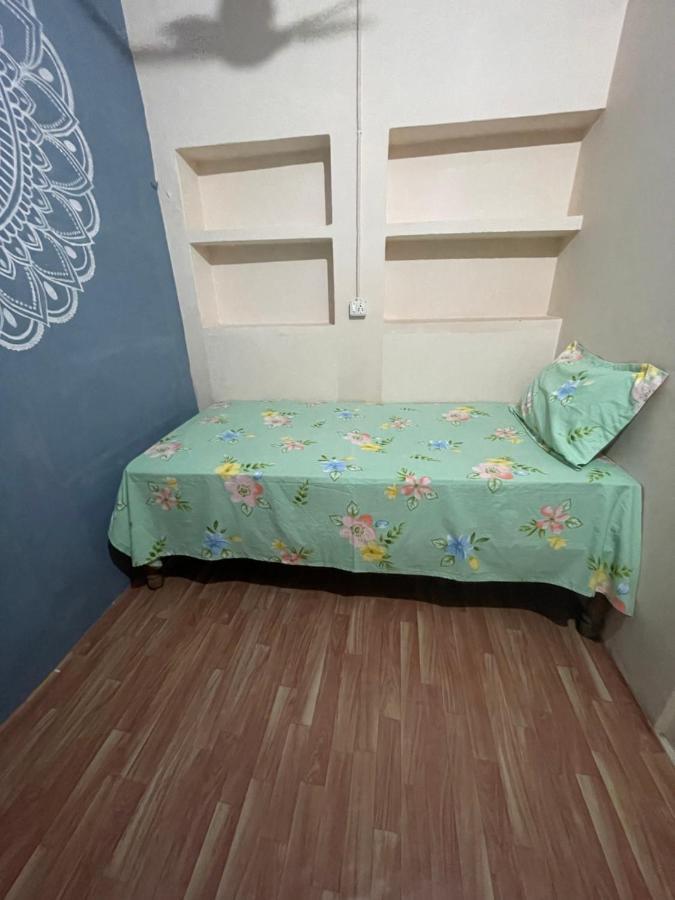 Indra Paying Guest House Varanasi Dış mekan fotoğraf