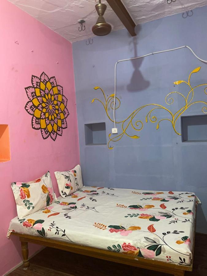 Indra Paying Guest House Varanasi Dış mekan fotoğraf