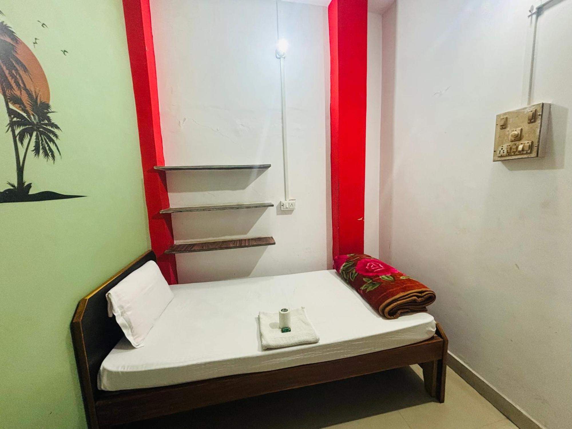 Indra Paying Guest House Varanasi Dış mekan fotoğraf